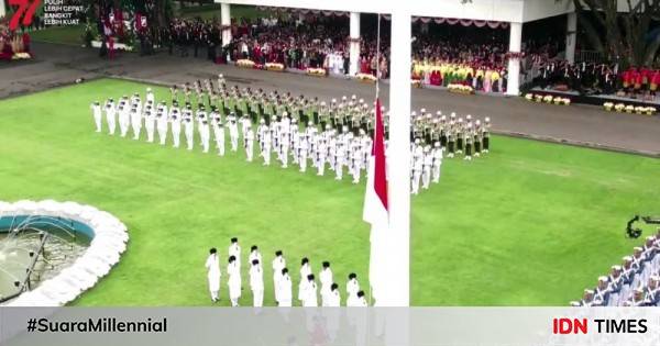 Tim Pancasila Sakti Bertugas Di Upacara Penurunan Bendera