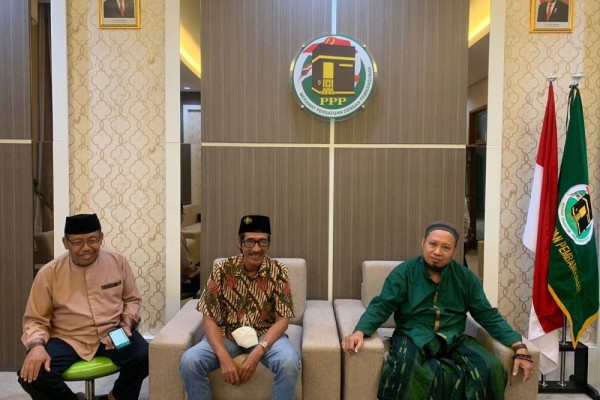 Buntut 'Amplop Kiai', Kader PPP Jatim Minta Suharso Manoarfa Mundur