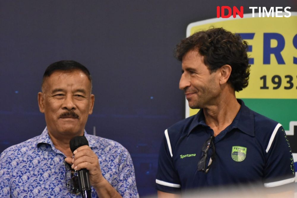 Luis Milla Dikontrak Persib 2 Tahun dengan Opsi Perpanjangan