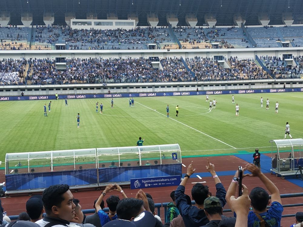 Luis Milla Siap Tangani Persib Bandung Lawan PSM Makassar 