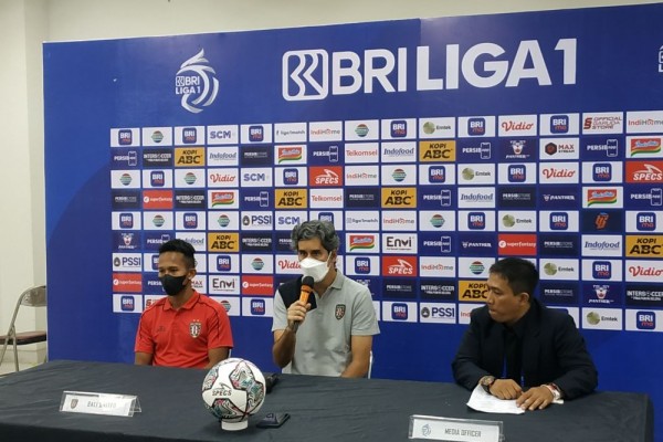 Taktik Serangan Balik Jadi Kunci Bali United Gempur Persib