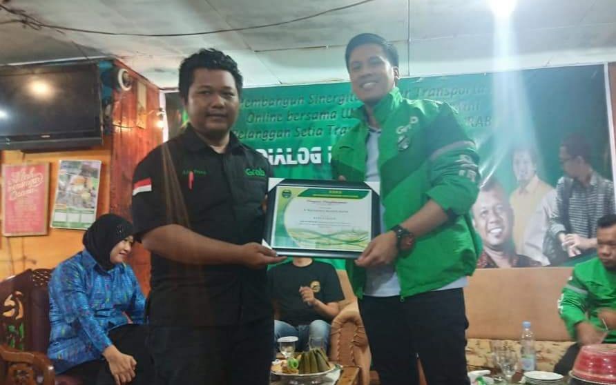 Jika Harga BBM Naik, Driver Ojol Makassar: Hidup Makin Berat!