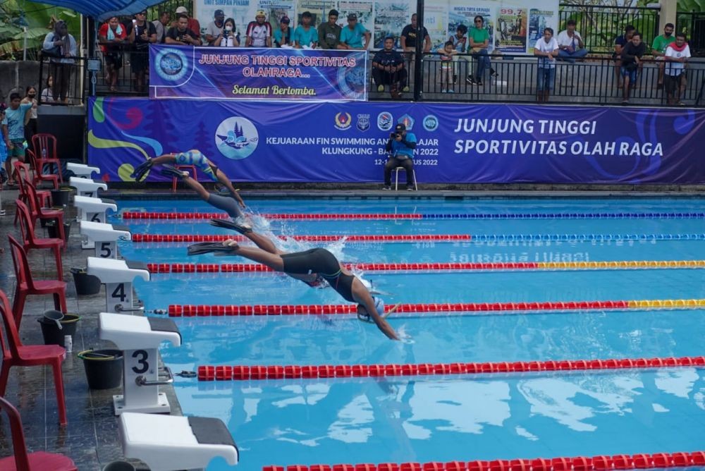 Berlaga di Bali, Atlet Renang Pelajar Kota Mataram Borong 9 Medali 