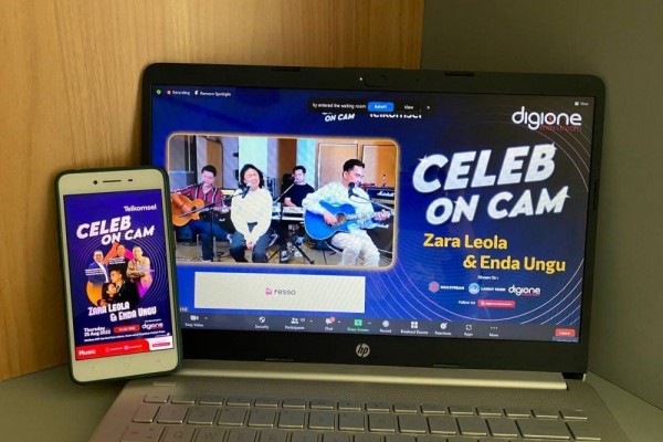 Zara Leola dan Enda Ungu Hibur Jurnalis dan Pelanggan Secara Virtual