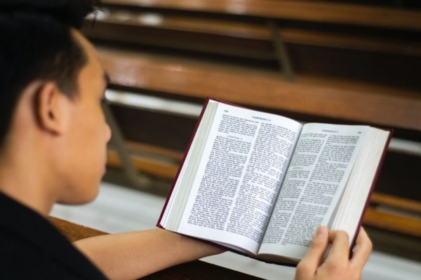 12 Ayat Alkitab tentang Insecure yang Menambah Kepercayaan Diri