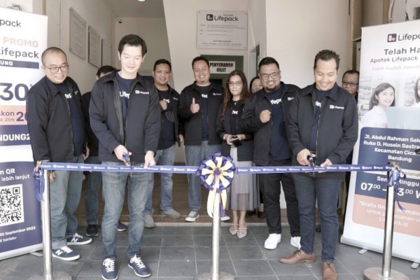 Perluas Jaringan Bisnis, Apotek Lifepack Hadir di Kota Bandung