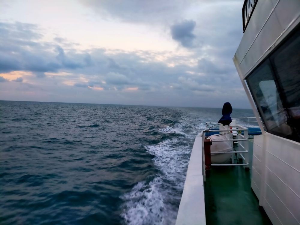 KM Teman Niaga Tenggelam di Selat Makassar, 11 Orang Belum Ditemukan