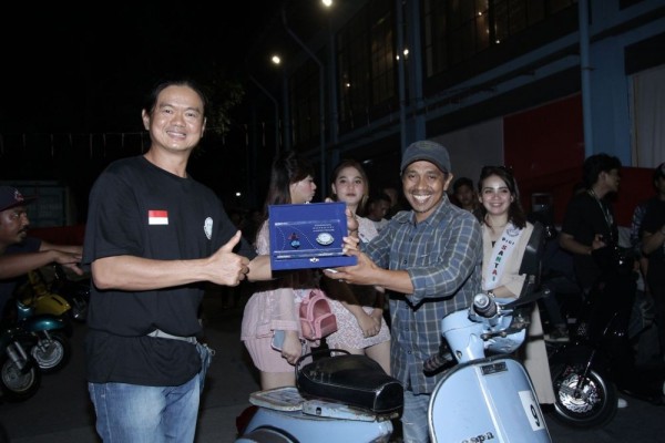 Potret Seru Pigi Santai Ringan Komunitas Vespa Sulsel, Super Pecah!