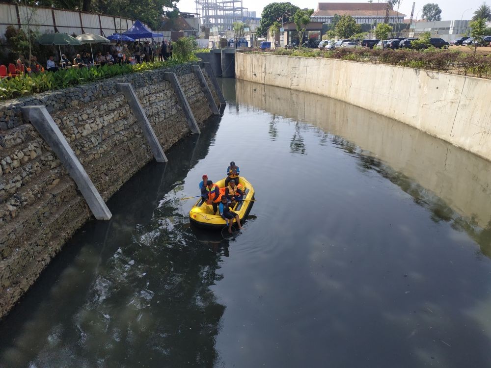 Bandung Diguyur Hujan Deras, Kawasan Gedebage Banjir dan Banyak Sampah