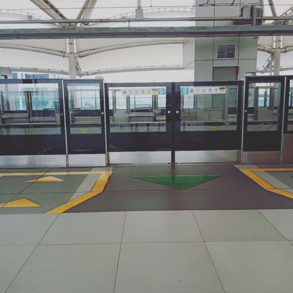 Tips Pertama Kali Naik MRT Jakarta, Biar Gak Terlihat Norak