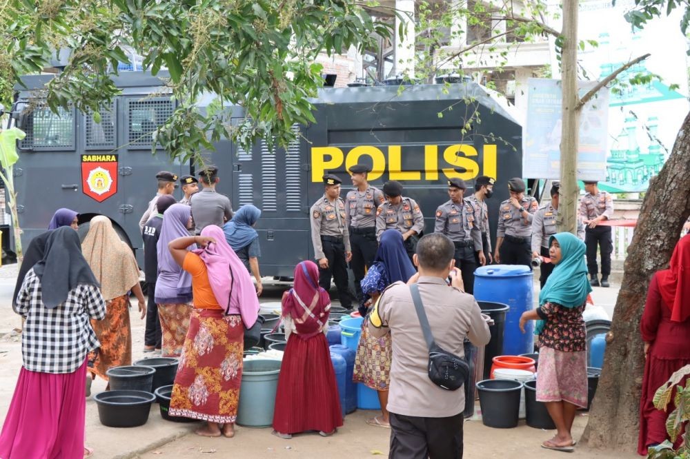 Krisis Air Bersih, Warga di Lombok Barat Kesulitan Mandikan Jenazah 