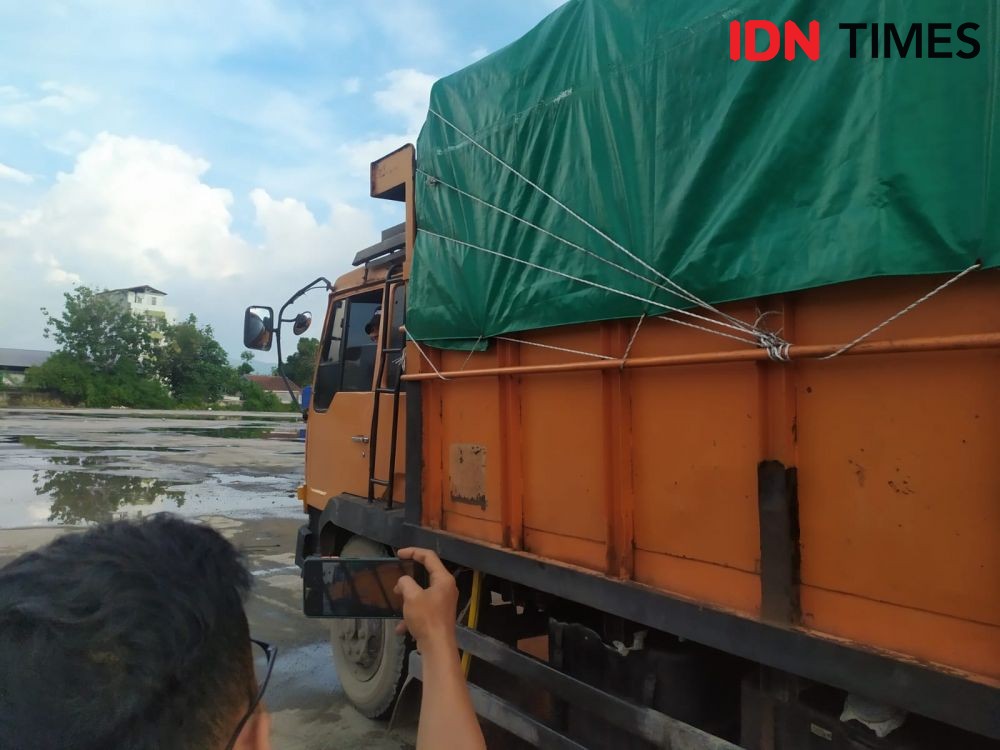 Polisi Gerebek Lokasi Penimbunan 10 Ton Solar Bersubsidi di Lampung