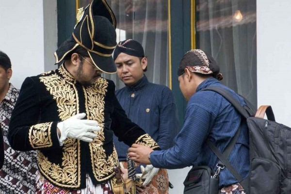 5 Keunikan Pakaian Adat Kesatrian Ageng, Gagah dan Memesona