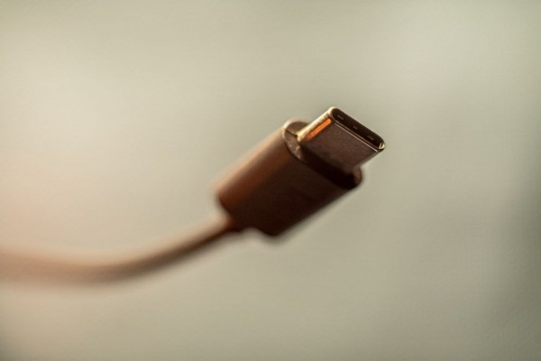 Bolehkah iPhone 15 Menggunakan Kabel USB Type C Android?