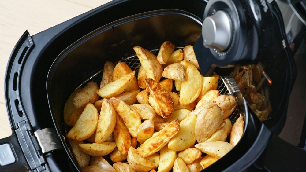 Perbedaan Oven Listrik Vs Air Fryer Yang Harus Kamu Pahami