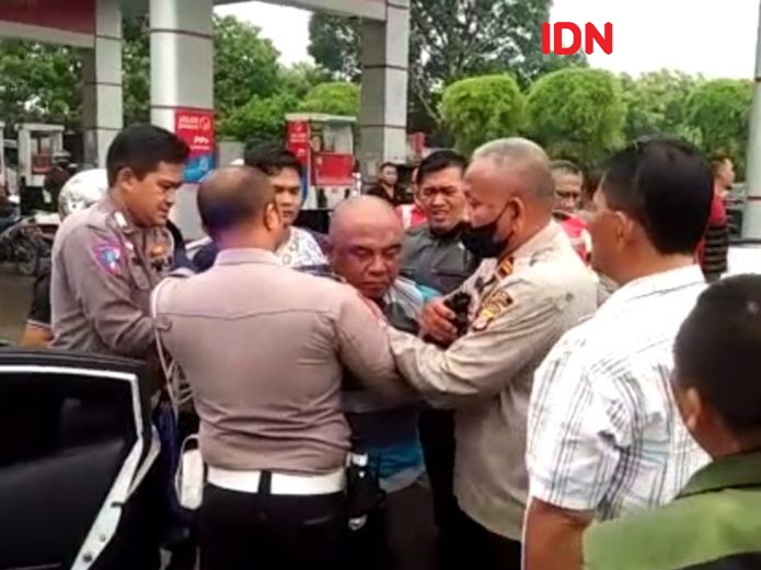 Lempar Korek Api Saat Motor Isi Bensin di SPBU, Pria Cirebon Diamuk