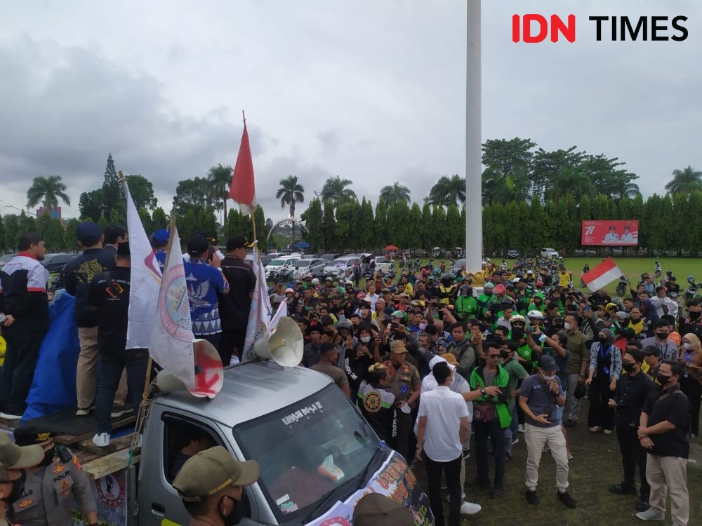 Anggota DPRD Lampung Fraksi PKS Desak Jokowi Batalkan Kenaikan BBM