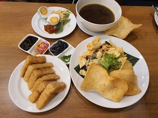 10 Tempat Makan Di Jakarta Utara, Banyak Yang Hits Lho!