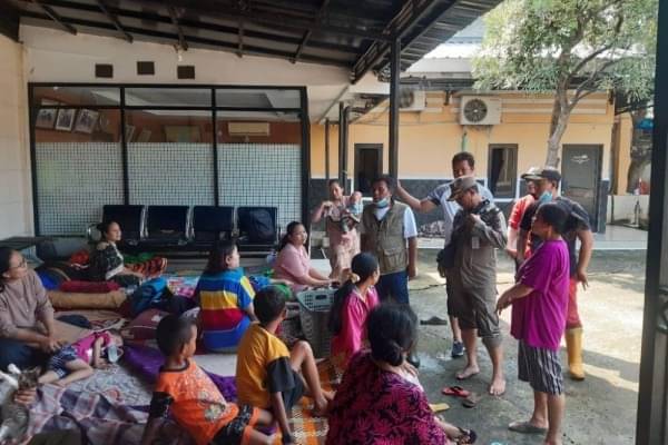 Dinsos Tangerang Dirikan Dapur Umum Di Sejumlah Titik Banjir