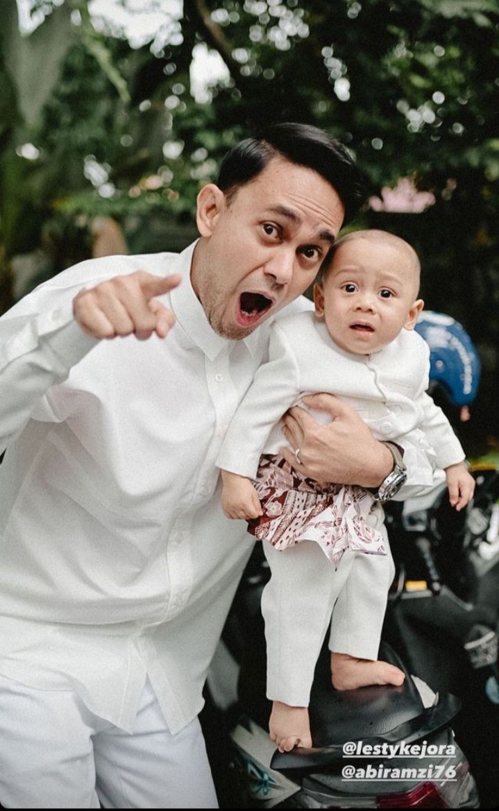 potret baby Leslar di pertunangan pamannya (instagram.com/tomy.askar)