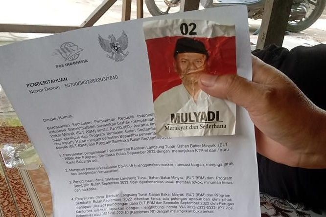 Modus Timses Calur Gilangharjo Selipkan Foto di Undangan BLT BBM