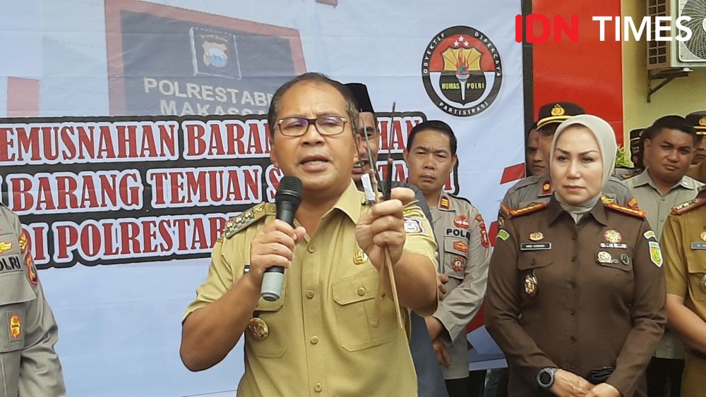 Polrestabes Makassar Musnahkan Ratusan Senjata Tajam Dikumpulkan Ormas