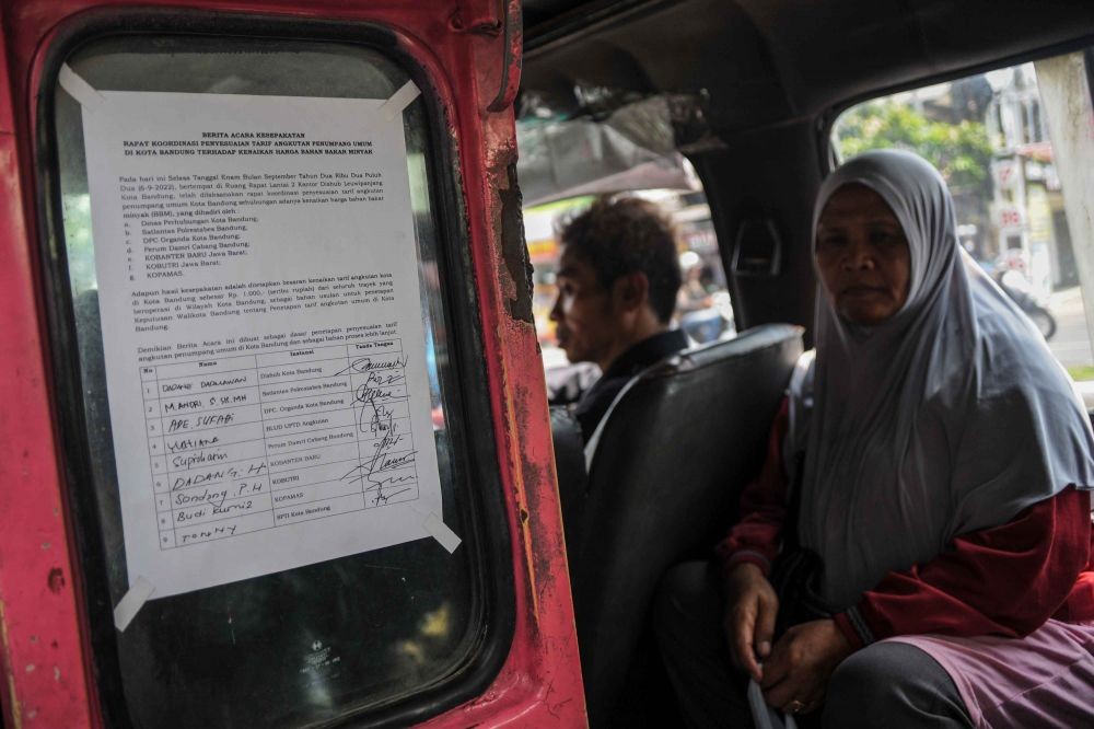 6 Jalan di Semarang Macet Parah, Organda: Kepemilikan Kendaraan Dibatasi 