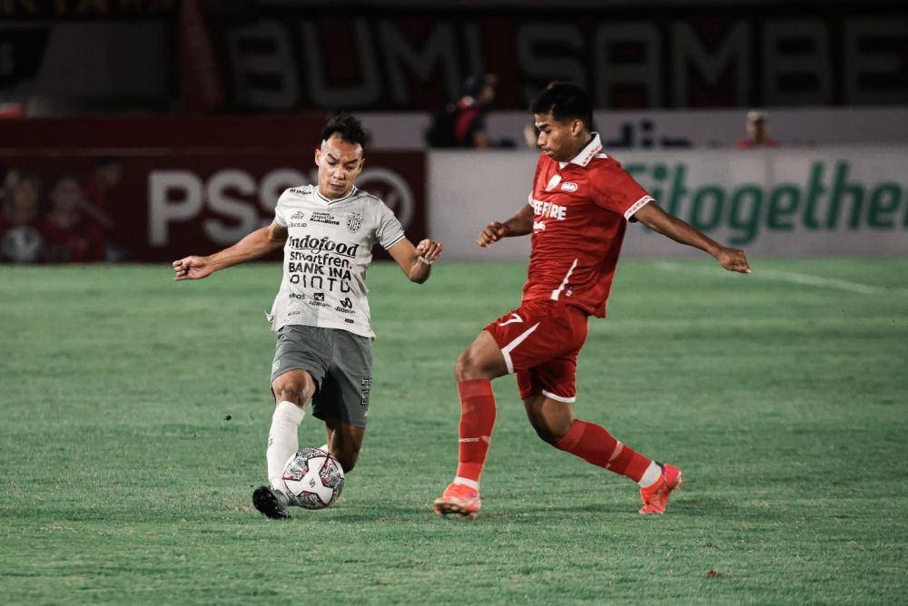 Bertahan dengan 10 Pemain, Bali United Takluk 2-0 di Kandang Persis