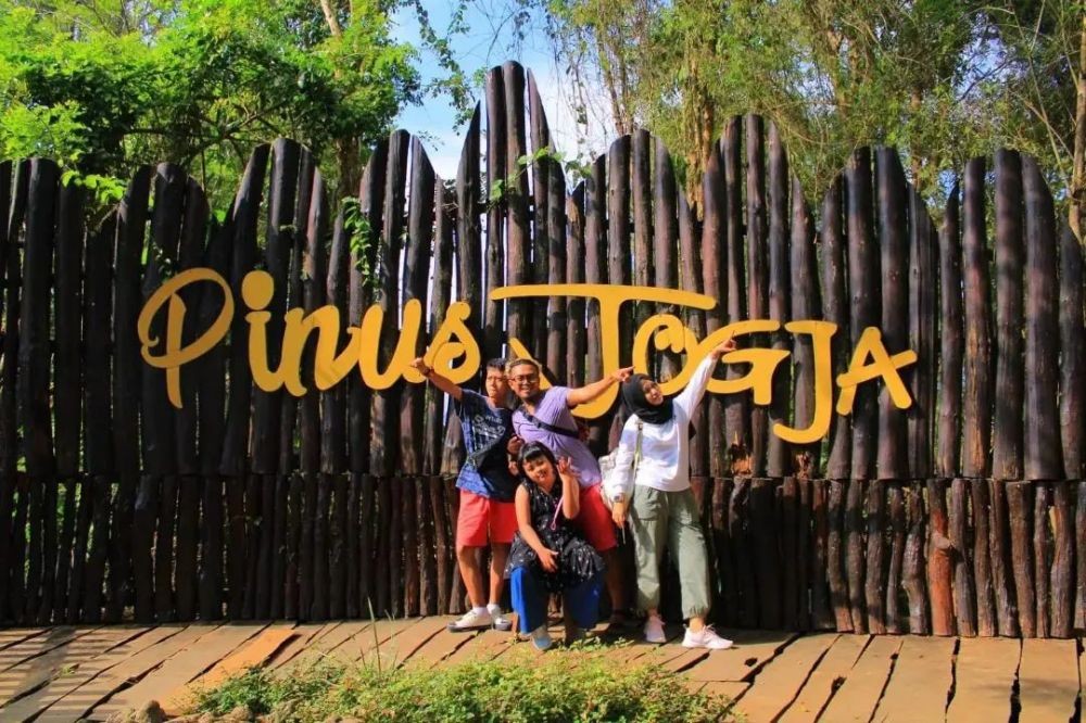 Wisata Hutan Pinus Mangunan Dlingo: Lokasi, Rute, Harga Tiket dan Tips