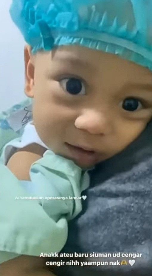 Baby Leslar dirawat di rumah sakit (youtube/LB LESTIBILLAR)