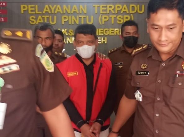 Dugaan Korupsi AWS Cup, Adik Irwandi Yusuf Ditahan Kejari Banda Aceh 