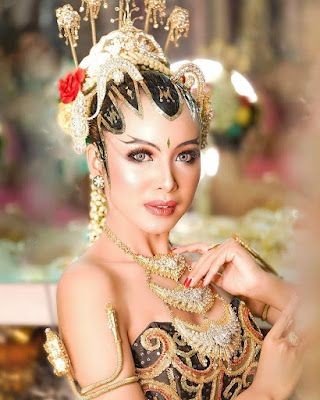 5 Hal Menarik Pakaian Adat Paes Ageng, Pancarkan Aura Pengantin!