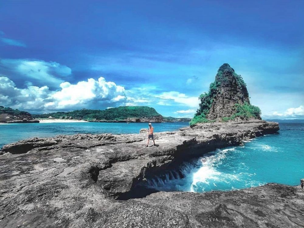 13 Wisata Pantai Indah Dan Bukit Cantik Di Pulau Lombok Bikin Betah