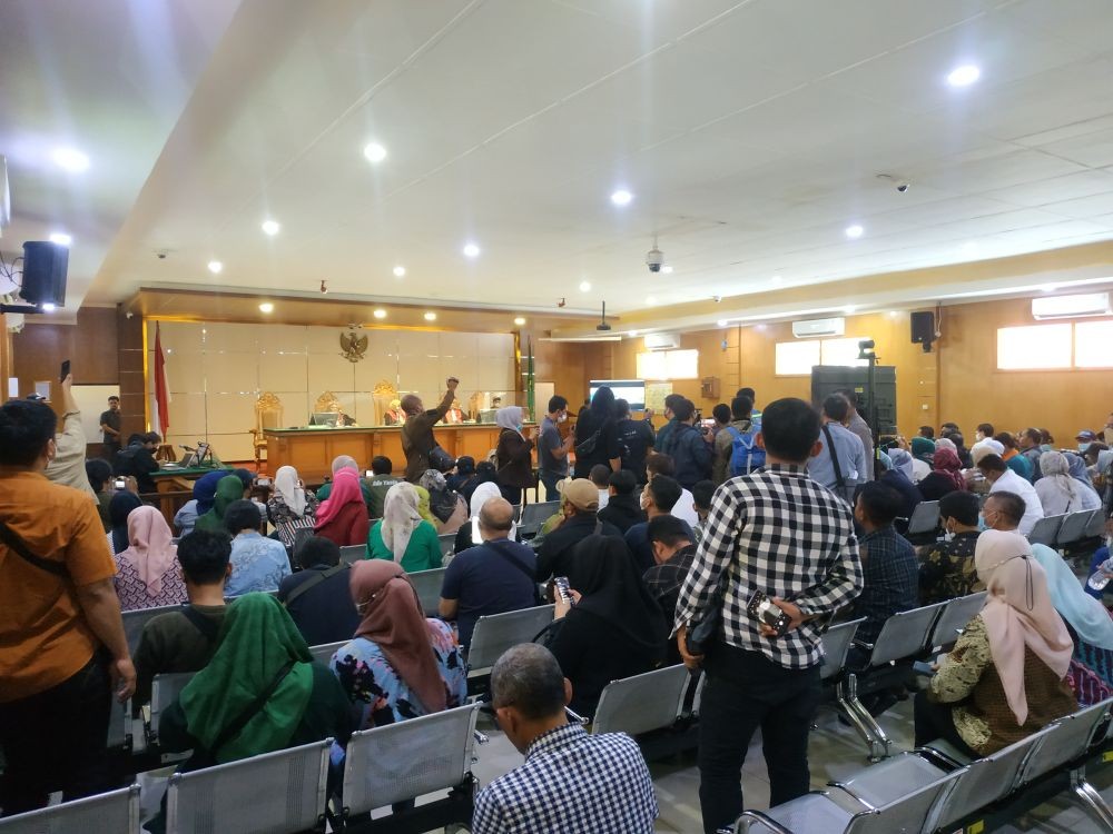 Sidang Ade Yasin Ricuh, Simpatisan Tak Puas Putusan Majelis Hakim
