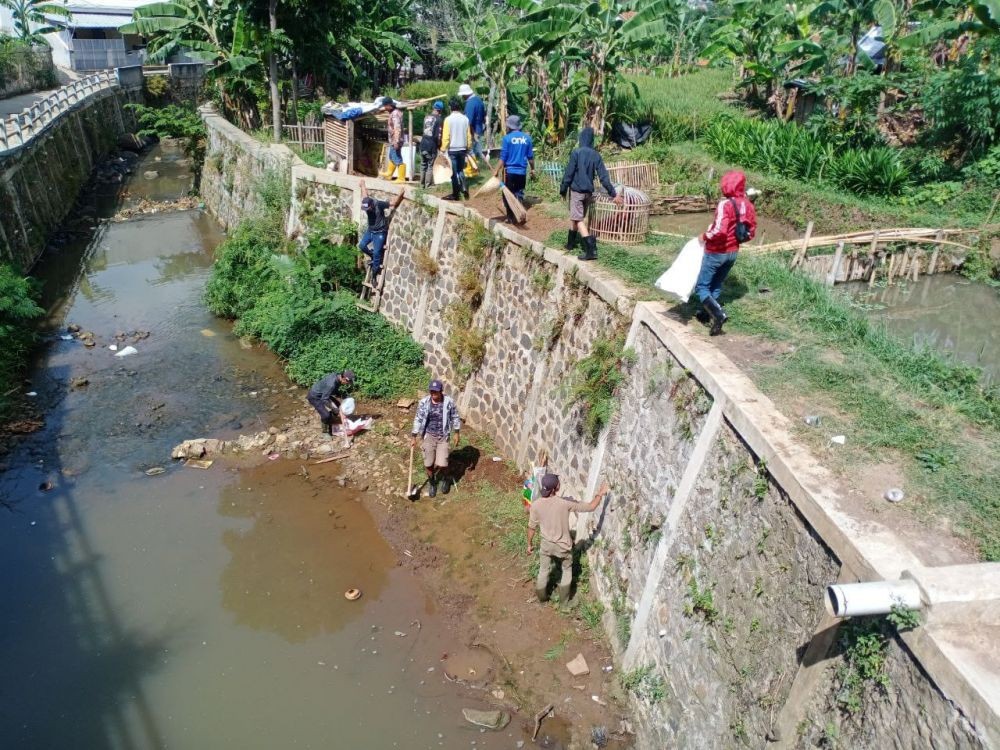 Bebersih Sungai, Cara Pemkot Bandung Minimalisir Dampak Inflasi