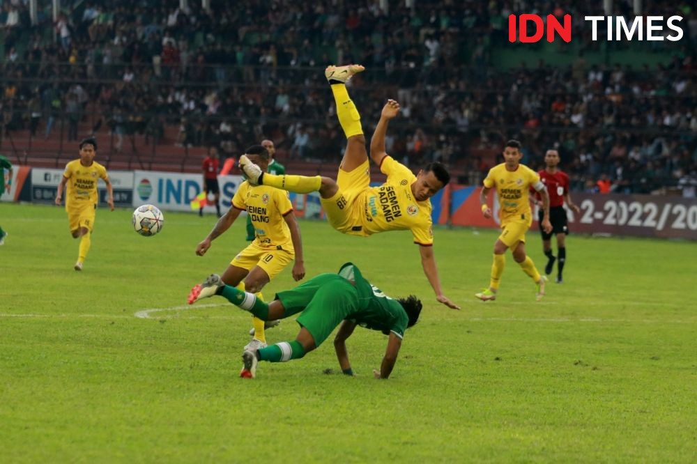 Dramatis! Gol Bustomi di Injury Time Bawa PSMS Tekuk Semen Padang