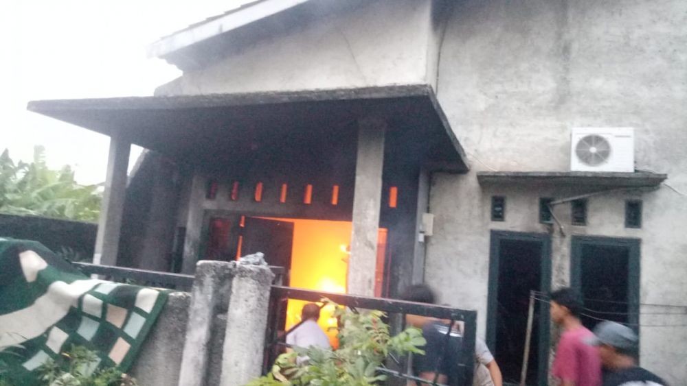 Kebakaran di Bandar Lampung Hanguskan Rumah dan Motor Warga