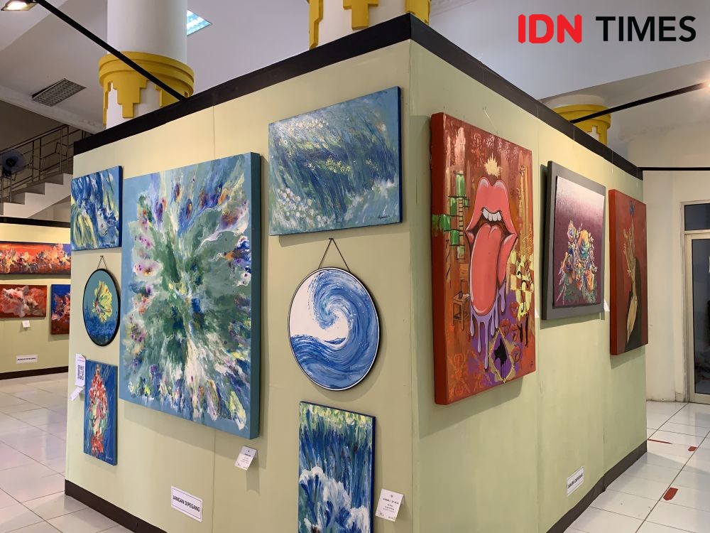 100 Lukisan Dipamerkan di DKL PKOR Way Halim, Catat Tanggalnya
