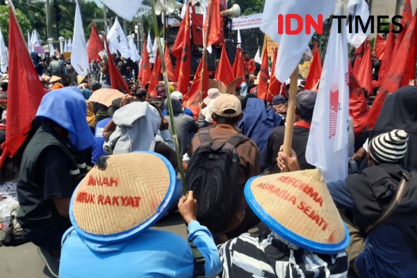Petani Demo di DPR: Kita Tak Butuh Lapangan Kerja ala UU Ciptaker 