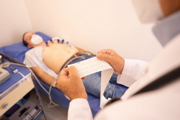 Kardiomiopati: Penyebab, Gejala, Diagnosis, Perawatan
