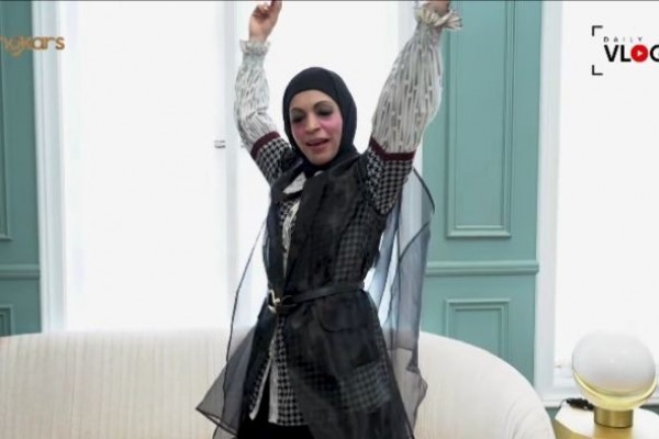10 Potret Zaskia Sungkar Makeover Kak Jill dengan Gaya Hijab Chic