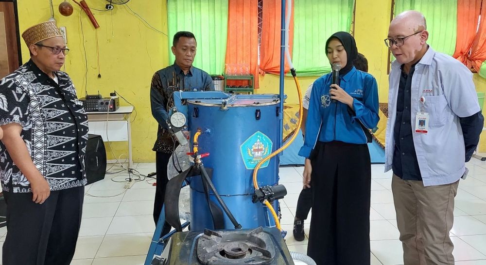 Water Purifier Tenaga Surya Jadi Juara di AHM Best Student 2023 