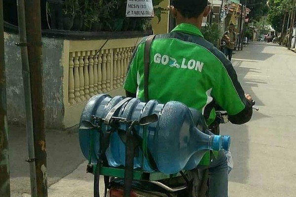 15 Layanan Unik dan Nyeleneh Transportasi Daring, Gak Melulu Ojol!