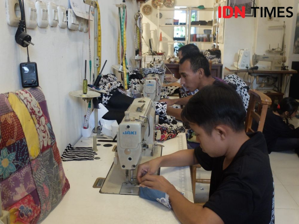 Batik Wistara Surabaya, Batik Sunyi Tak Bersuara