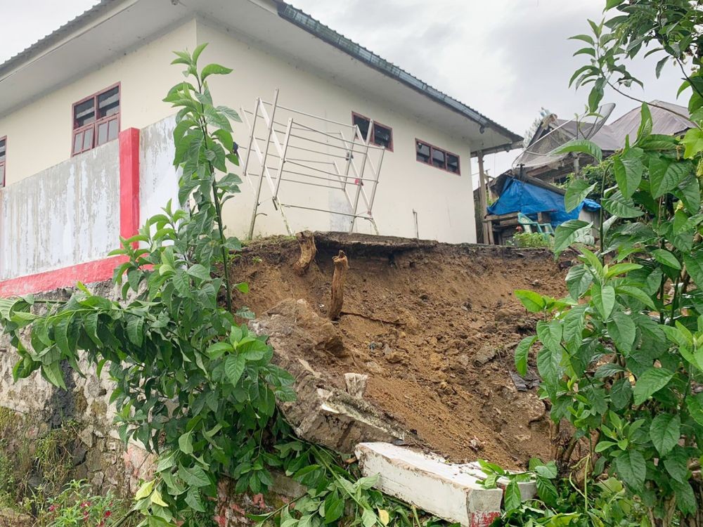 Gempa di Taput, Gubernur Edy Kirim Bantuan
dan Tim Tanggap Bencana