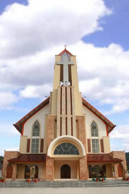 Gereja di Tarutung Rusak Dihantam Gempa, Ibadah Dipindah ke Halaman