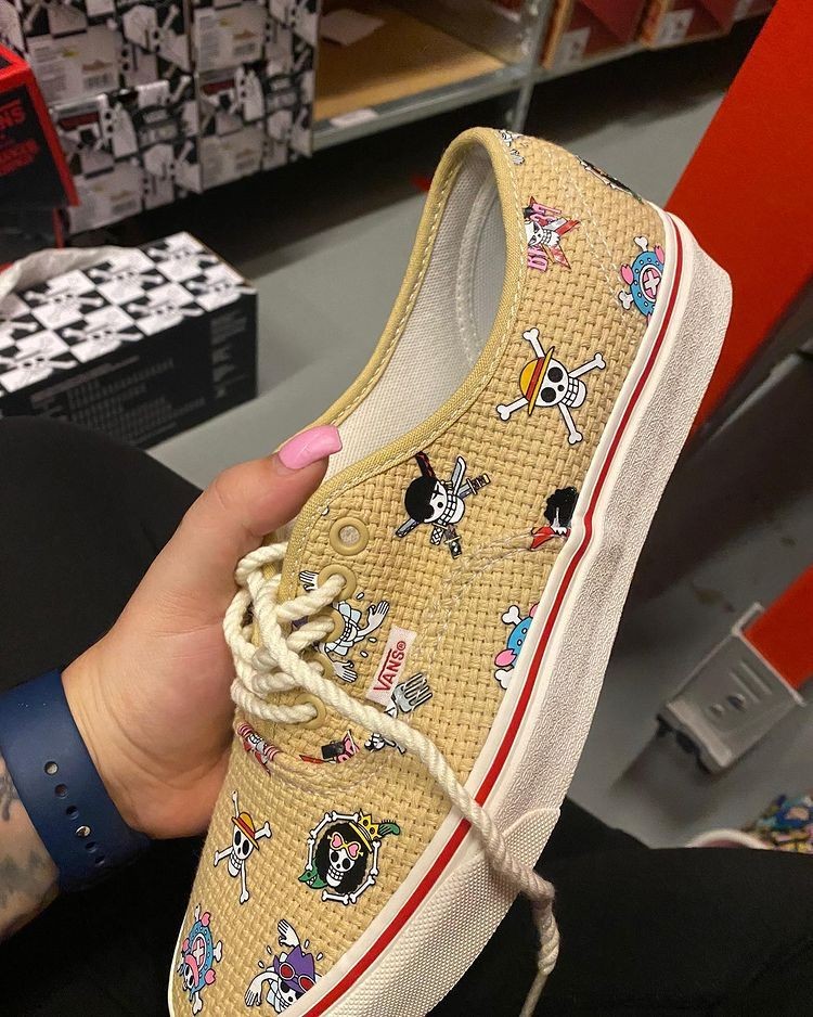 One Piece x Vans Authentic Rilis Sneakers Model Straw Hat