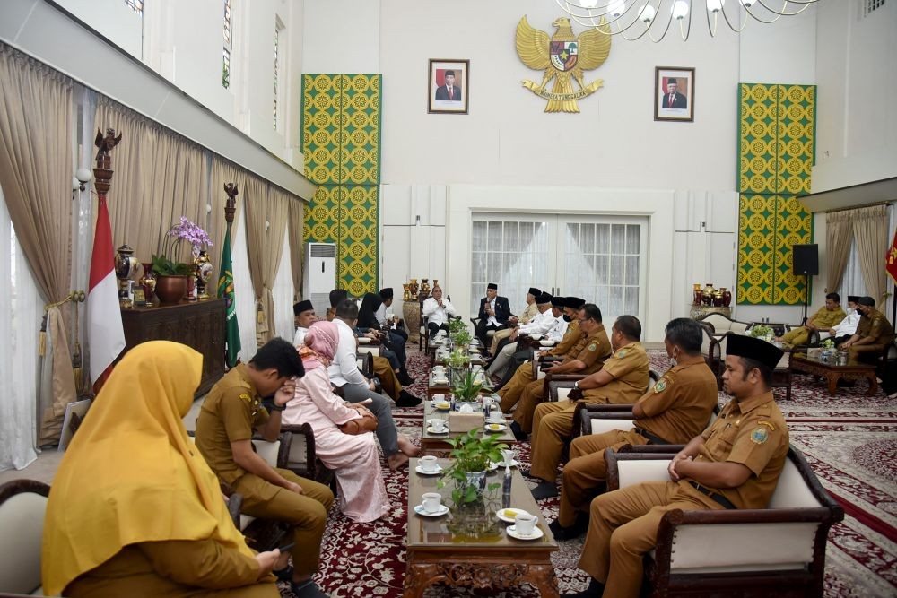 Banggakan Sumut Hingga Dunia, Edy Beri Zahran Auzan Beasiswa dan Umrah