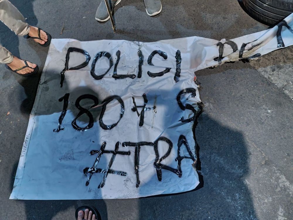 Pos Polisi di Makassar Dilempar Molotov, Diduga Terkait Kanjuruhan