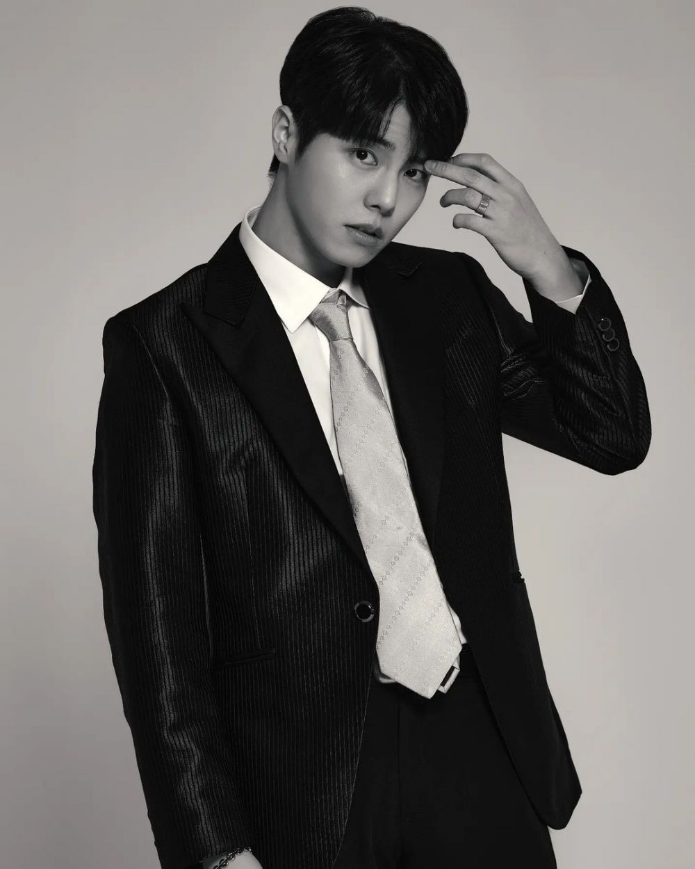 Profil dan Biodata The Rose, Band Asal Korsel yang Berbakat